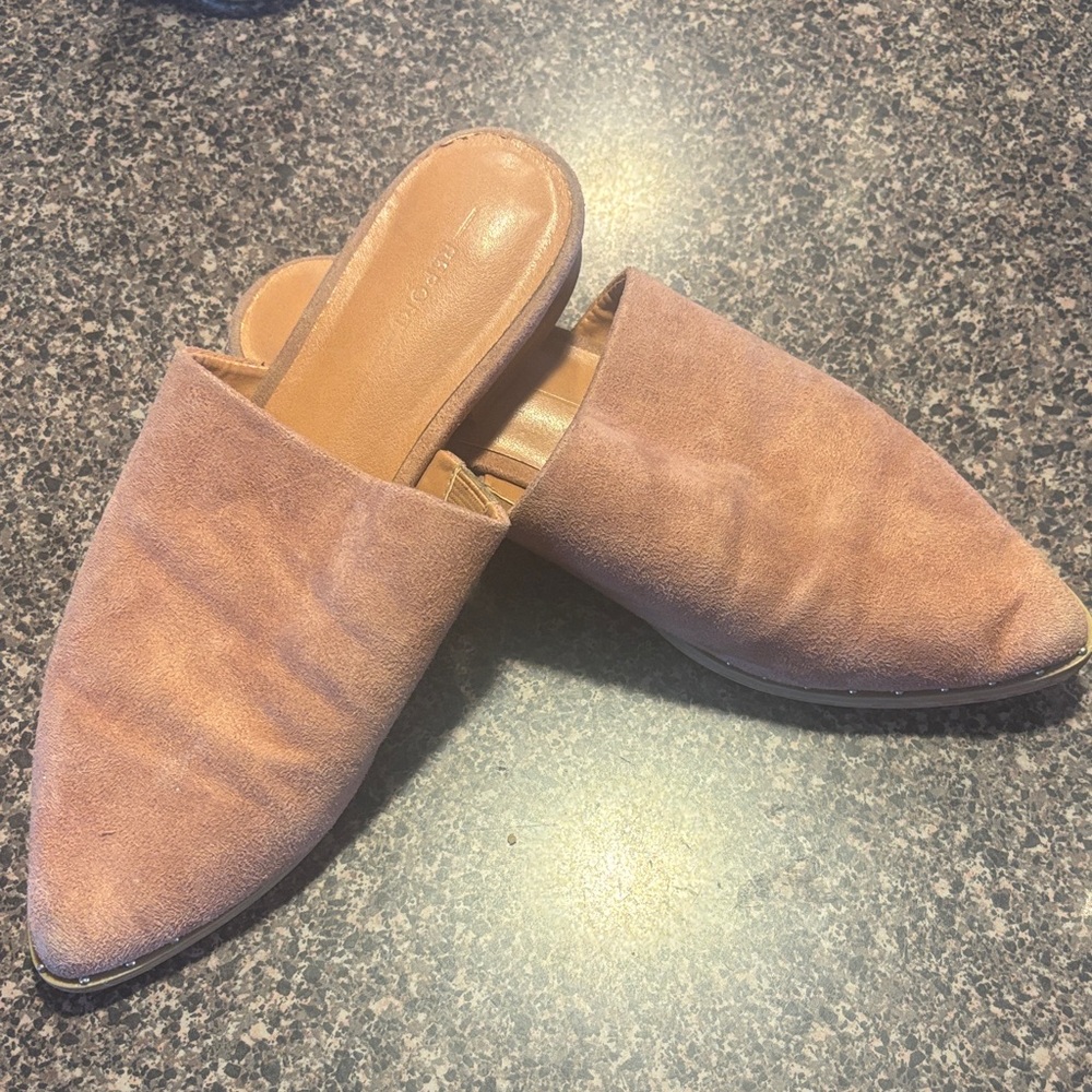 Report Tan Suede Mules